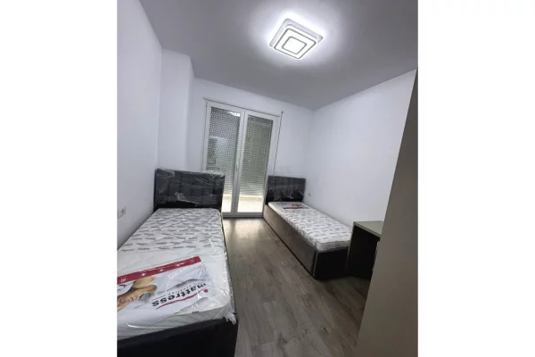Shtepi me qera Apartament ne Tirane, 2+1, Mobilimi E mobiluar, Pagesa 600  Euro.