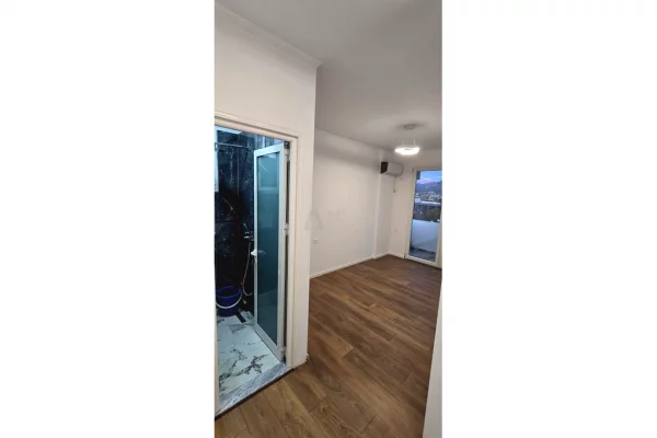 Shtepi ne shitje Apartament ne Tirane, 2+1, Mobilimi E mobiluar, Pagesa 218,000  Euro.