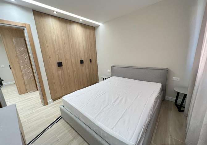 Shtepi me qera Apartament ne Tirane, 1+1, Mobilimi E mobiluar, Pagesa 450  Euro.