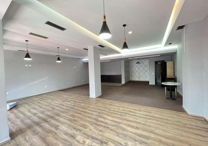 Ambient biznesi me qera 1+1 ne Tirane - 2,000 Euro