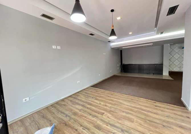 Ambient biznesi me qera 1+1 ne Tirane - 2,000 Euro