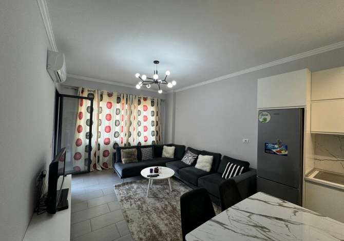 Shtepi me qera 1+1 ne Tirane - 450 Euro
