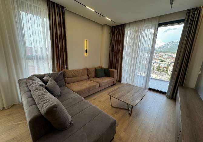 Shtepi me qera 2+1 ne Tirane - 650 Euro