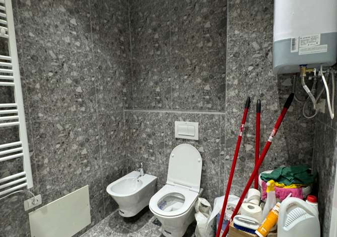 Shtepi me qera Apartament ne Tirane, 2+1, Mobilimi E mobiluar, Pagesa 650  Euro.