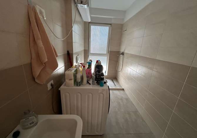 Shtepi me qera Apartament ne Tirane, 2+1, Mobilimi E mobiluar, Pagesa 600  Euro.