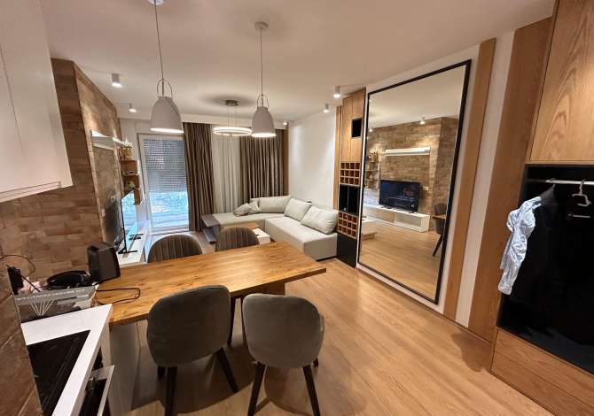 Shtepi me qera 2+1 ne Tirane - 600 Euro