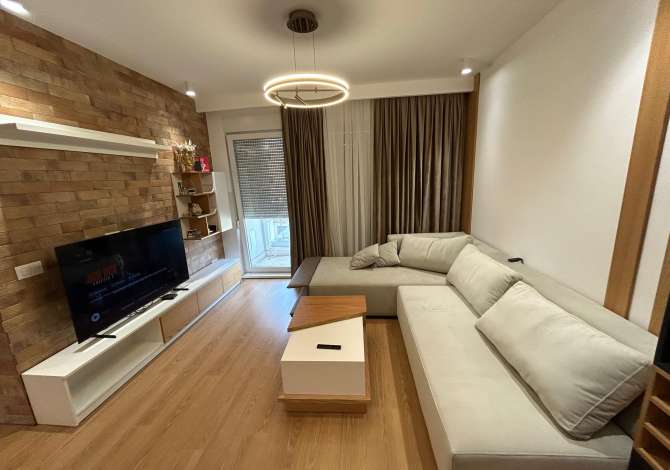 Shtepi me qera 2+1 ne Tirane - 600 Euro