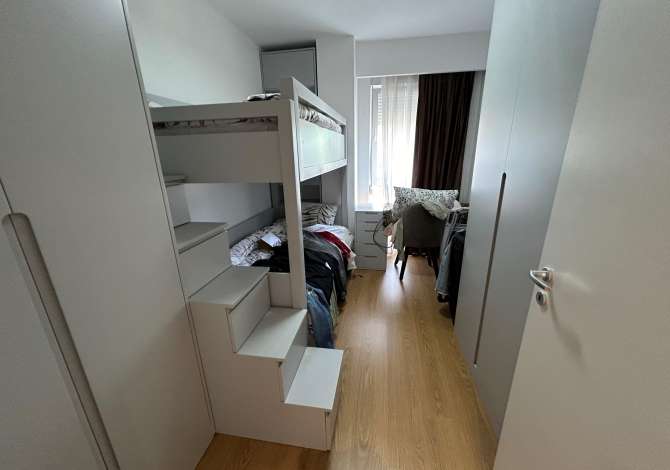 Shtepi me qera Apartament ne Tirane, 2+1, Mobilimi E mobiluar, Pagesa 600  Euro.