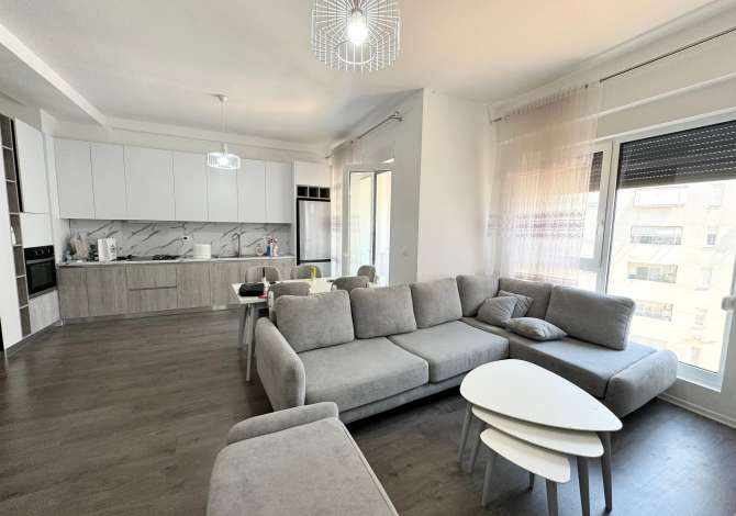 Shtepi me qera 2+1 ne Tirane - 700 Euro