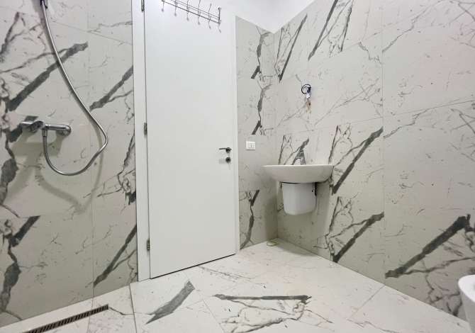 Shtepi me qera Apartament ne Tirane, 2+1, Mobilimi E mobiluar, Pagesa 850  Euro.