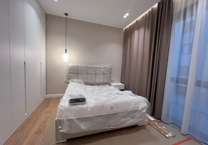 Shtepi me qera 2+1 ne Tirane - 1,800 Euro