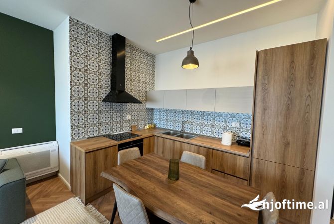Shtepi ne shitje 1+1 ne Tirane - 10,700,000 Leke