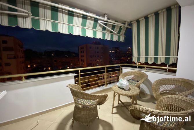 Shtepi ne shitje Apartament ne Tirane, 1+1, Mobilimi E mobiluar, Pagesa 220,000  Euro.