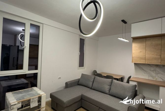 Shtepi me qera 1+1 ne Tirane - 50,000 Leke