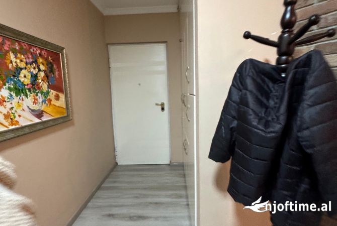 Shtepi me qera Apartament ne Tirane, 1+1, Mobilimi E mobiluar, Pagesa 550  Euro.