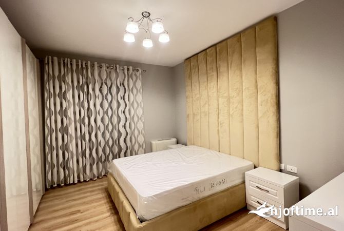 Shtepi me qera 2+1 ne Tirane - 1,100 Euro