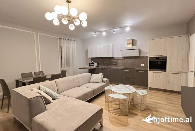 Shtepi me qera 2+1 ne Tirane - 1,100 Euro