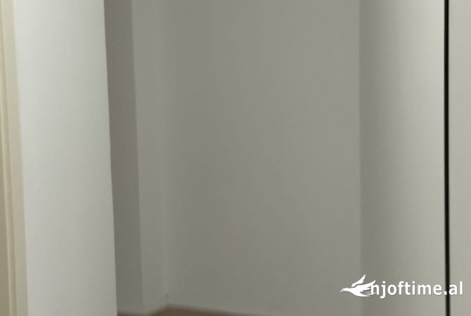 Shtepi me qera Garsoniere ne Tirane - 400 Euro