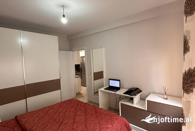 Shtepi me qera 2+1 ne Tirane - 700 Euro