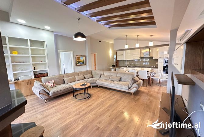 Super Apartment Qera 4+1 me Parking te Liqeni i Thate