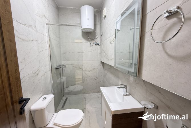Shtepi me qera Apartament ne Tirane, 1+1, Mobilimi E mobiluar, Pagesa 550  Euro.