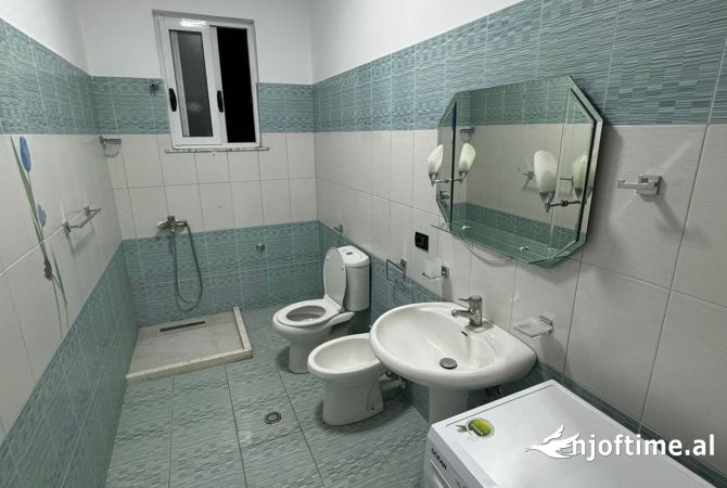 Shtepi me qera Apartament ne Tirane, 1+1, Mobilimi E mobiluar, Pagesa 500  Euro.