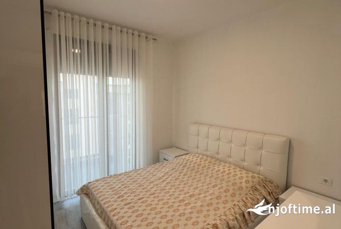 Shtepi me qera 1+1 ne Tirane - 520 Euro