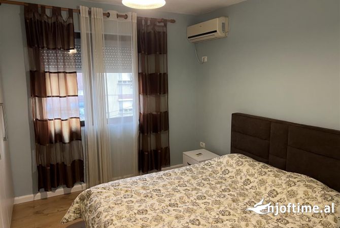 Shtepi me qera Apartament ne Tirane, 1+1, Mobilimi E mobiluar, Pagesa 55,000  Leke.