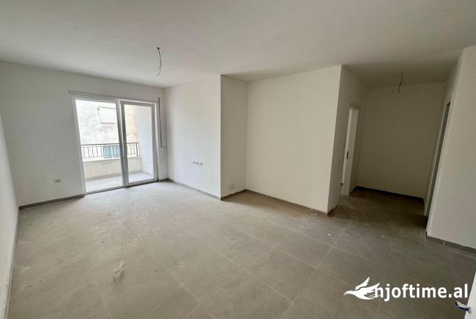 Apartment for rent in Tirana 1+1, Emty
