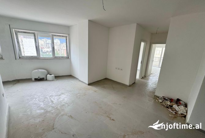 Shtepi me qera 2+1 ne Tirane - 650 Euro