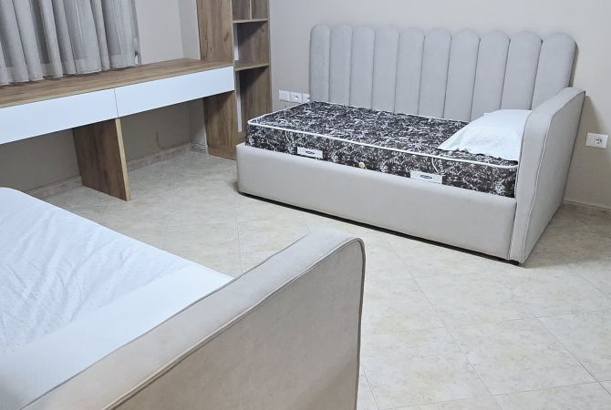 Shtepi me qera 3+1 ne Tirane - 1,100 Euro