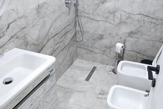 Shtepi me qera Apartament ne Tirane, 3+1, Mobilimi E mobiluar, Pagesa 1,100  Euro.