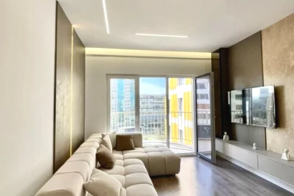 Shtepi me qera 2+1 ne Tirane - 900 Euro