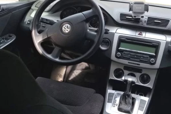 Makina ne shitje ne Tirane - 3,700 Euro