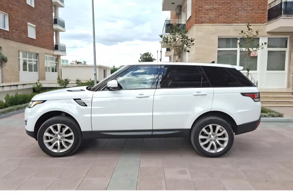 Auto in Vendita  a Scutari - 33,000 Euro