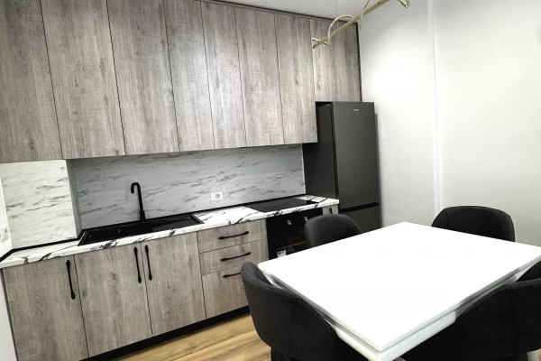 Shtepi me qera 1+1 ne Tirane - 450 Euro