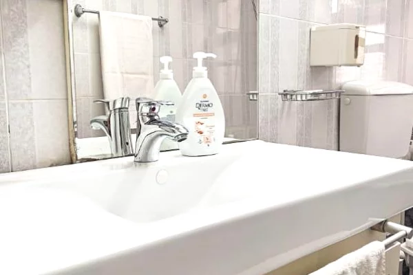 Shtepi me qera 2+1 ne Tirane - 700 Euro