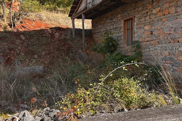 Shtepi ne shitje 1+1 ne Pogradec - 170,000 Euro