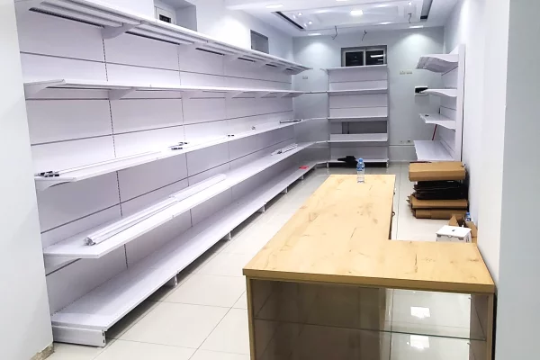 Attrezzature commerciali in vendita a Tirana - 19 Euro