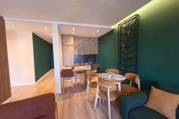 Shtepi ne shitje Apartament ne Durres, 2+1, Mobilimi E mobiluar, Pagesa 150,000  Euro.