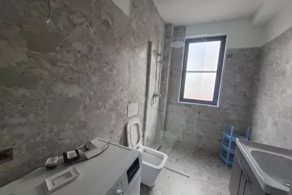 Shtepi me qera Apartament ne Durres, 2+1, Mobilimi Pjeserisht e mobiluar, Pagesa 400  Euro.