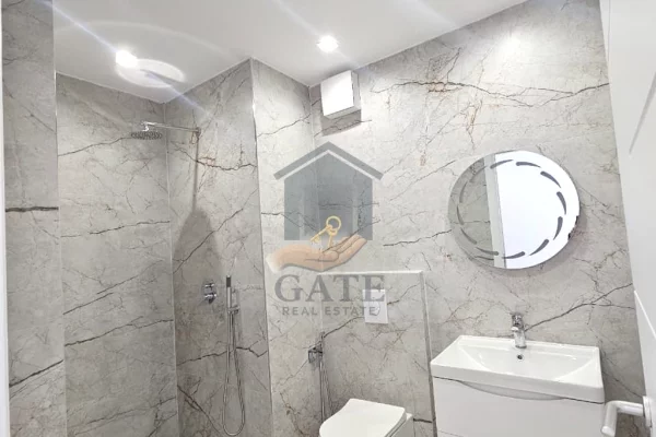 Appartamento in vendita a Durazzo 2+1, Vuoto