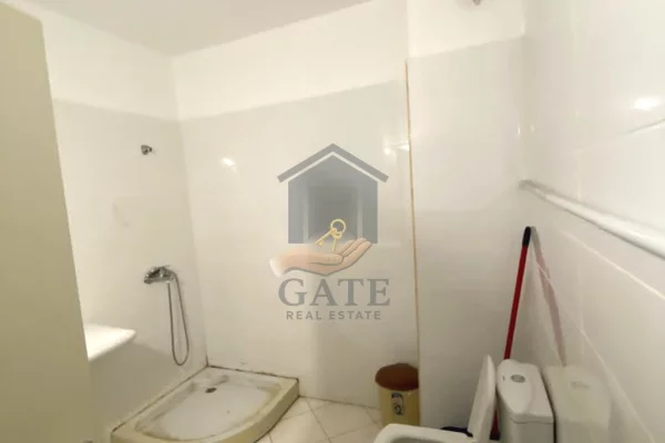 Shtepi me qera 1+1 ne Durres - 350 Euro