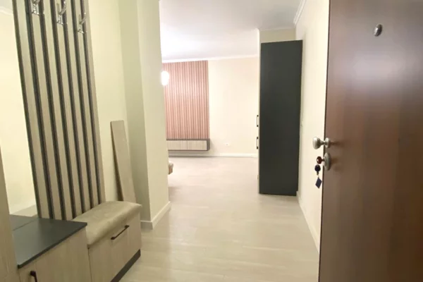 Appartamento in vendita a Durazzo 1+1, Arredato