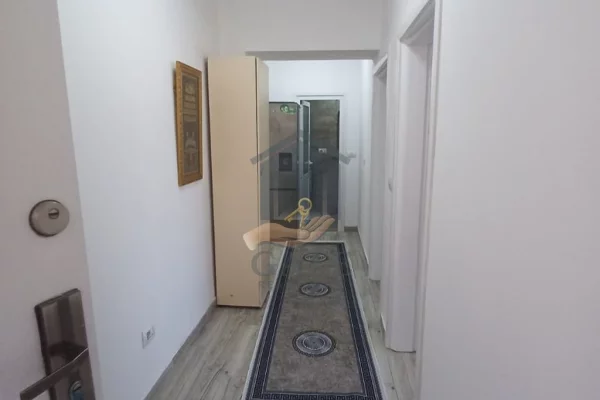 Shtepi me qera 2+1 ne Durres - 300 Euro