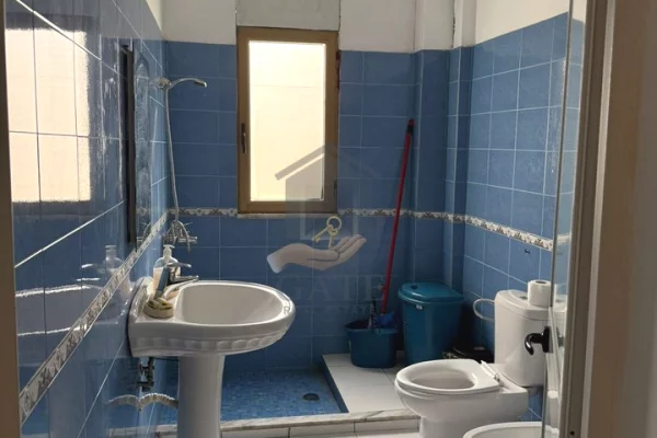 Shtepi me qera 1+1 ne Durres - 350 Euro