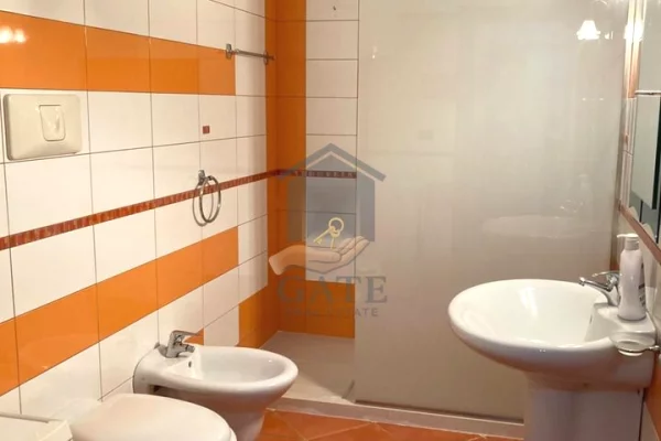 Shtepi me qera 2+1 ne Durres - 1,000 Euro