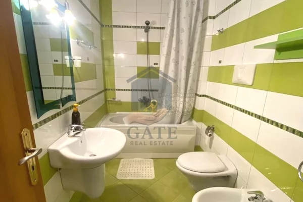 Shtepi me qera Apartament ne Durres, 2+1, Mobilimi E mobiluar, Pagesa 1,000  Euro.