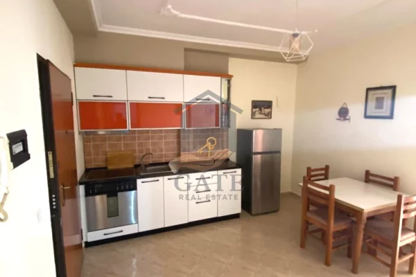 Shtepi me qera 1+1 ne Durres - 250 Euro