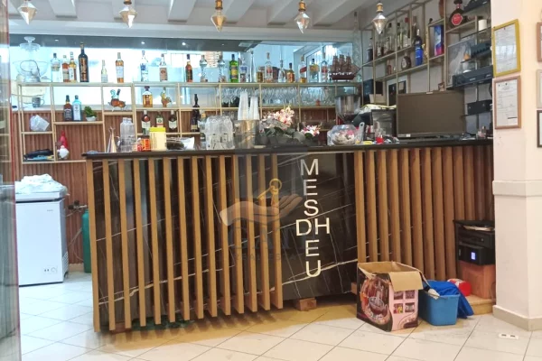 Ambient biznesi me qera 2+1 ne Durres - 1,700 Euro